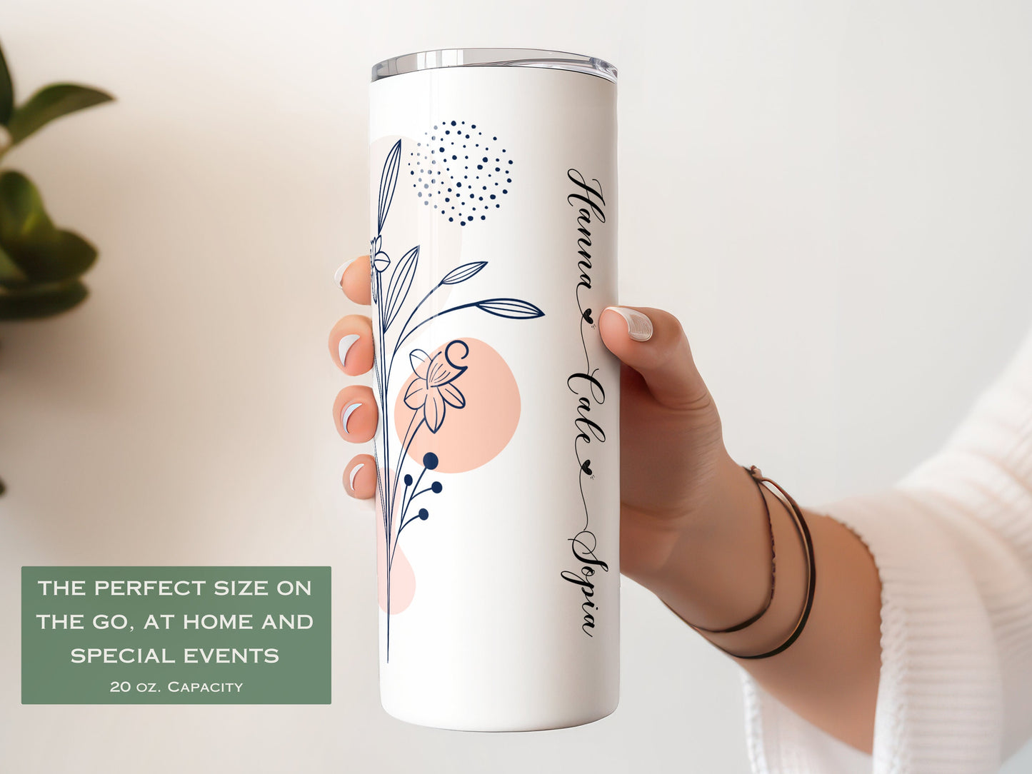 Personalized Aunt Tumbler - Unique Gift for New Auntie or Birthday from Niece
