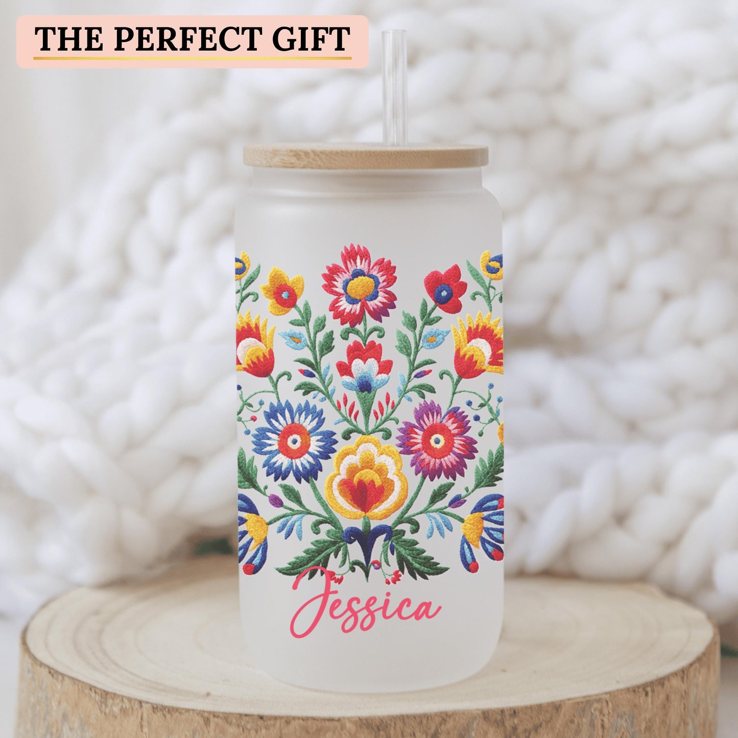 Floral design tumbler personalized for Motherโs Day perfect for celebrating moms with a thoughtful and elegant gift