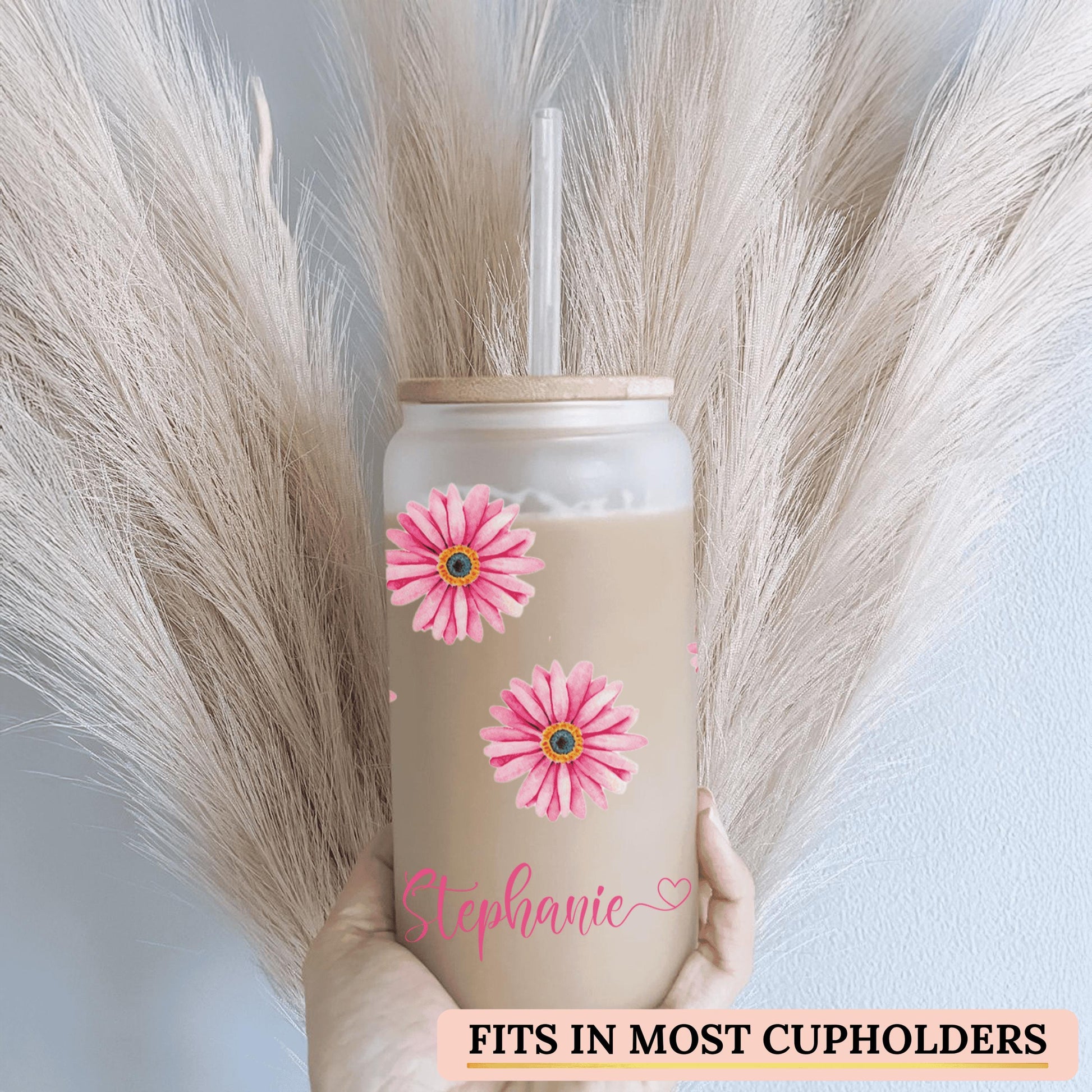 Personalized daisy-themed can glass cup ideal for floral lovers looking for a trendy and functional drinkware piece