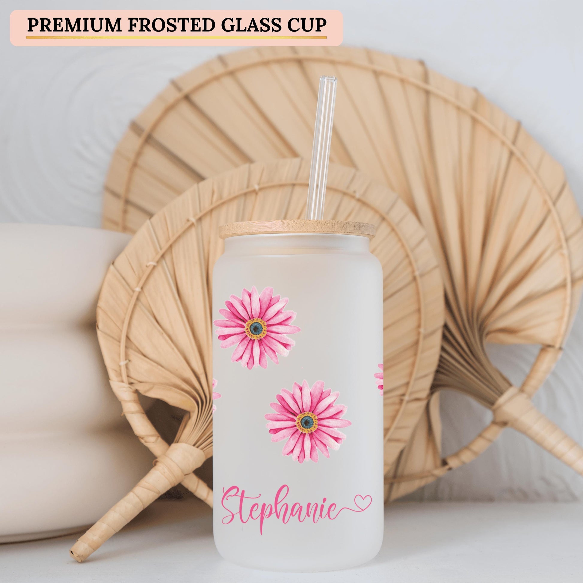 Retro-style flower cup with daisy motifs ideal for iced coffee lovers who enjoy vintage-inspired glassware